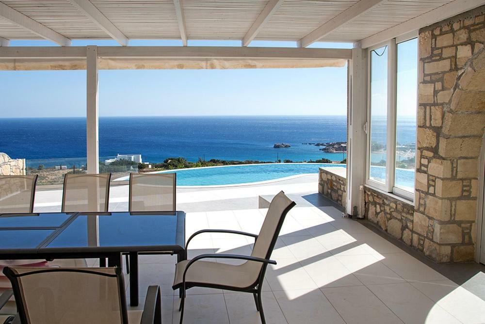 Evilia Luxury Villa Amoopi Exterior foto